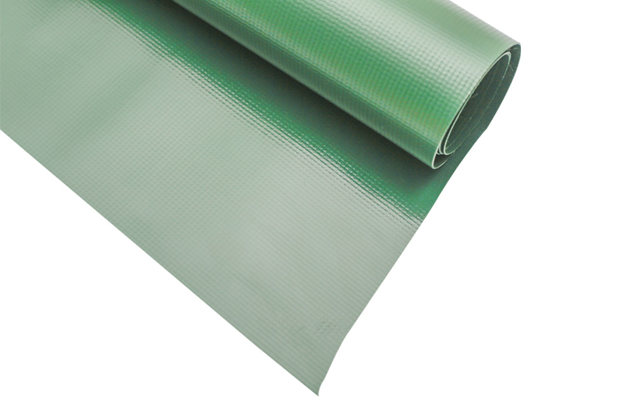 Feuille de couverture de bâche en PVC résistante verte renforcée faite sur commande de bâche de vinyle avec la bâche de camion de PVC d'oeillet